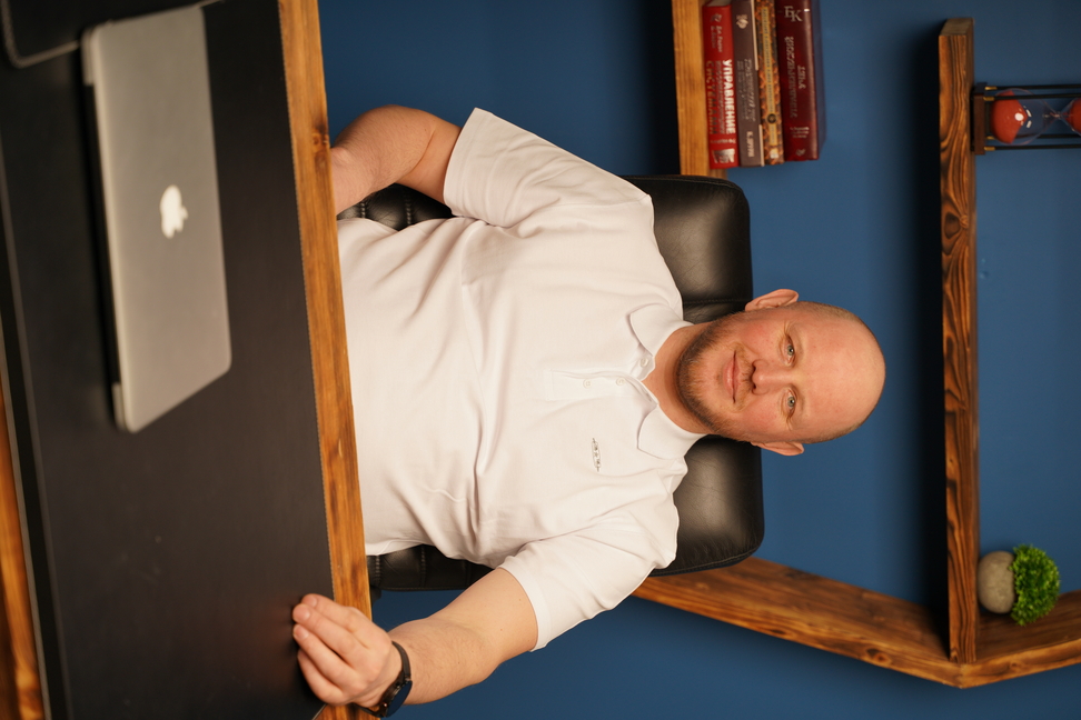 Денис Давыдов &ndash; ведущий менеджер по закупкам